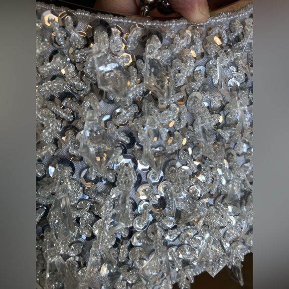 Beautiful beaded clutch so unique for a gala or any special event . - Picture 3 of 12